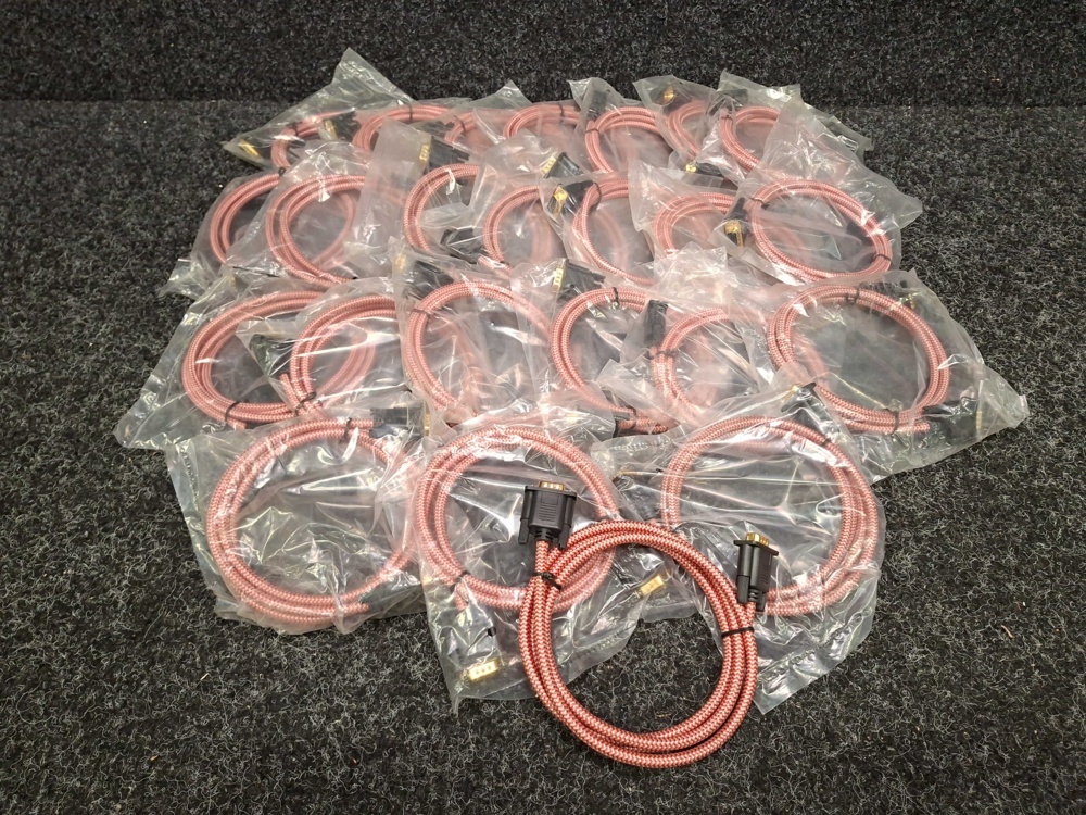 1579016-2 24 pcs VGA cables Textile 1.5 m Red