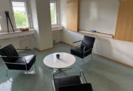 1544896 Kontorsinredning - Fåtöljer Lammhults, whiteboard, m.m.