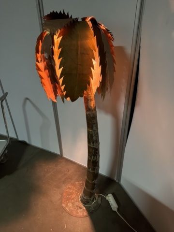 1566922-2 Floor lamp