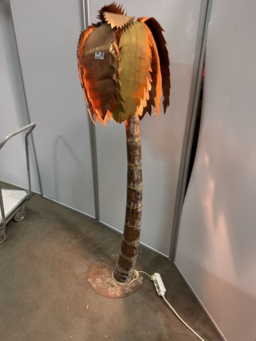 1566922-4 Floor lamp