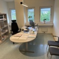 1544897-1 Kontorsplats - Skrivbord Edsbyn, skärmar, byrå, m.m.