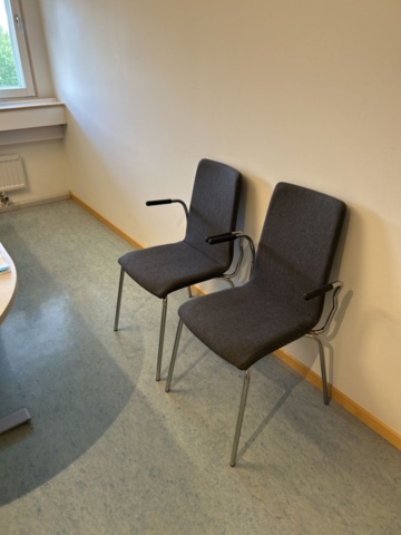 1544897-5 Kontorsplats - Skrivbord Edsbyn, skärmar, byrå, m.m.