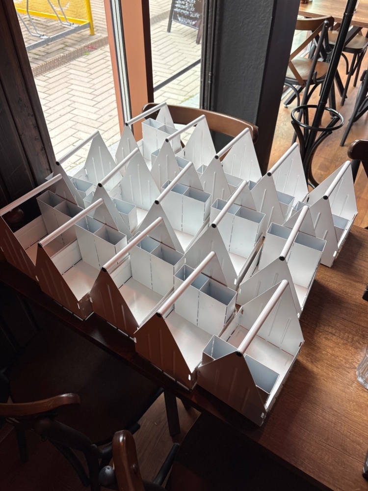 1536048-1 Cutlery boxes 15 pcs in metal