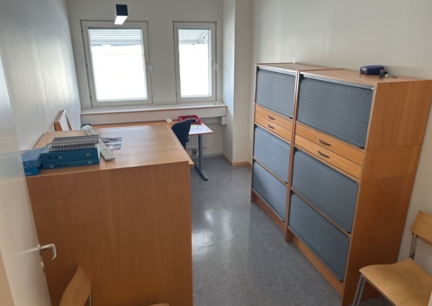 Office space - Desks, chests, filing cabinets, etc.