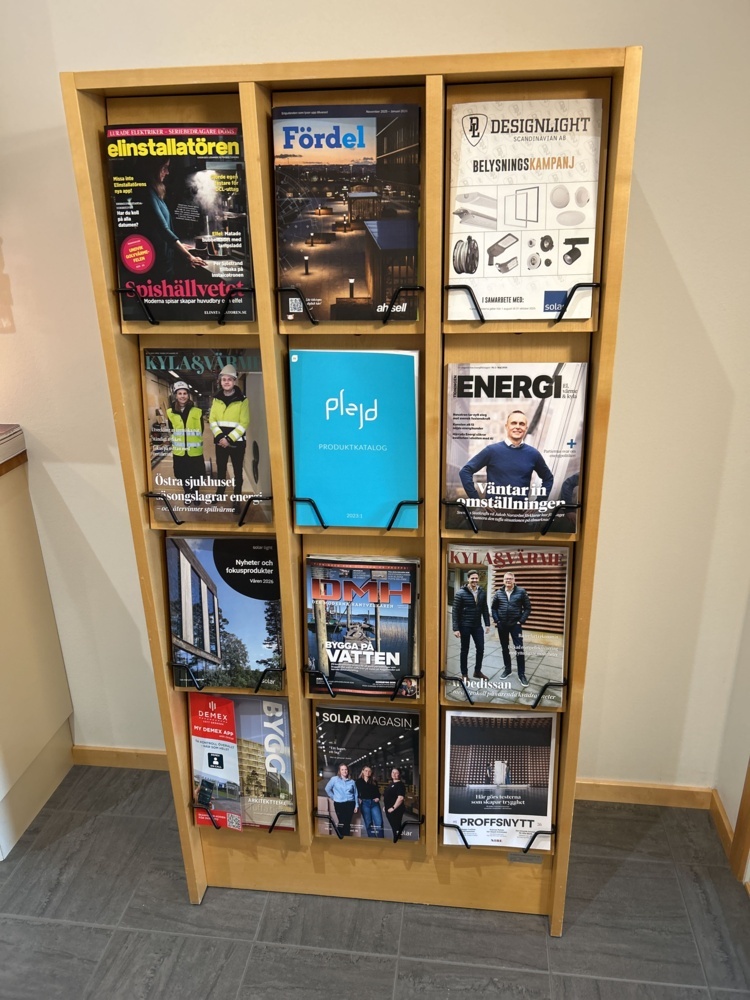 1544901-1 Tidningsställ