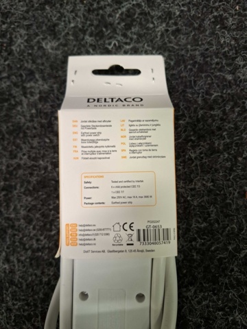1579018-8 10 st Grenuttag Deltaco jordade med strömbrytare 6-Socket 1,5 m