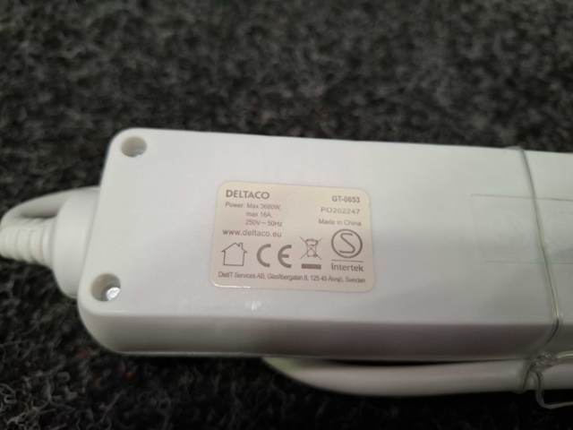 1579018-10 10 st Grenuttag Deltaco jordade med strömbrytare 6-Socket 1,5 m