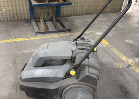 Sweeper - Kärcher Professional KM 70/30 C