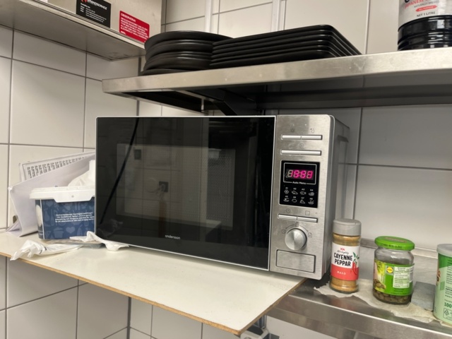 1578725-12 Stove and kitchen utensils, accessories, tins