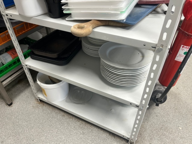 1578725-16 Stove and kitchen utensils, accessories, tins