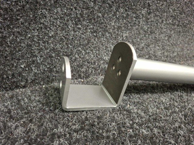 1579022-10 3 pcs Monitor Arms V3 Silver