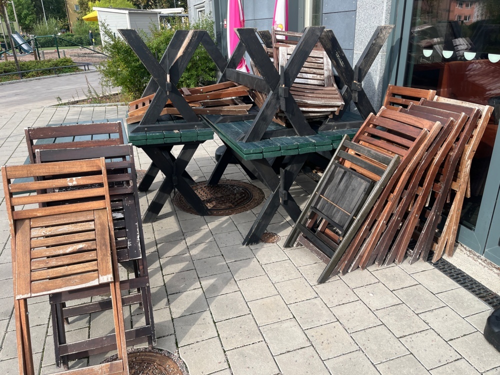 1578733-2 Utemöbler 7st bord 15st stolar