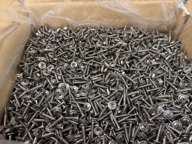 1579129-2 Approx. 10,000 pcs. Mounting screw 4.2x19mm - stainless steel