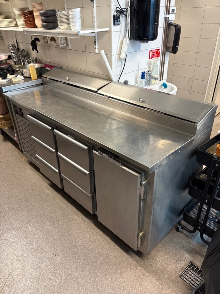 1536069-1 Refrigerated counter with cooling channel and 6 drawers