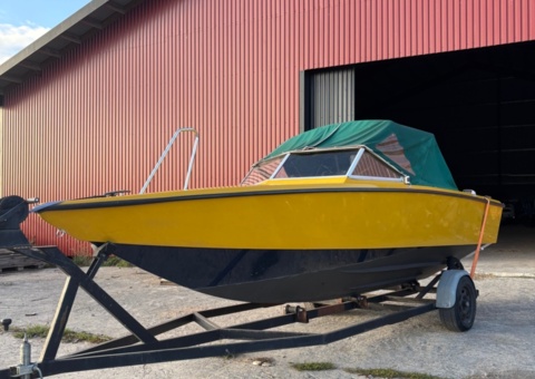 Motorbåt med trailer -  Wrangler 17