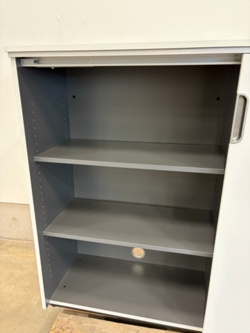 1578422-4 Office cabinet with sliding doors