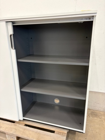 1578423-4 Office cabinet with sliding doors