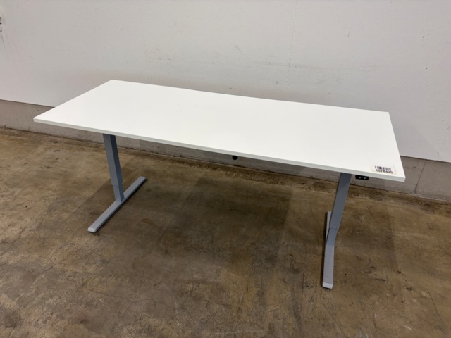 1578425-2 Height-adjustable desk - EDSBYN