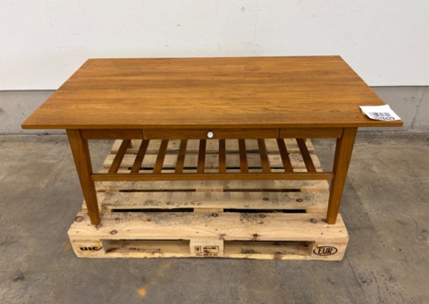 Coffee table in Oak