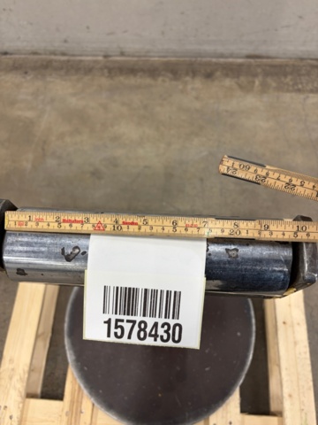 1578430-3 Material support
