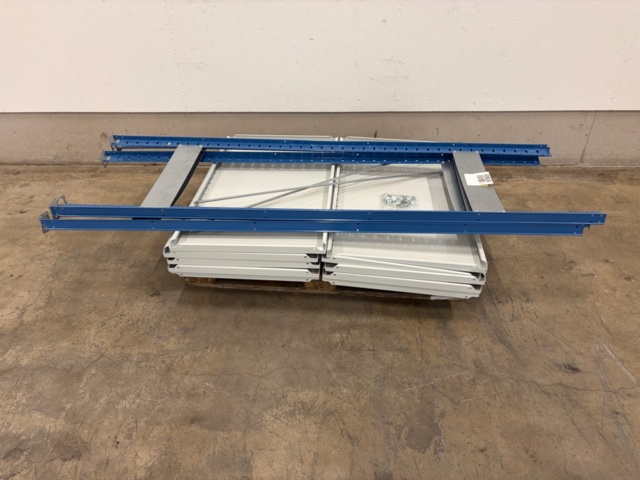 1578431-1 Sheet metal shelf