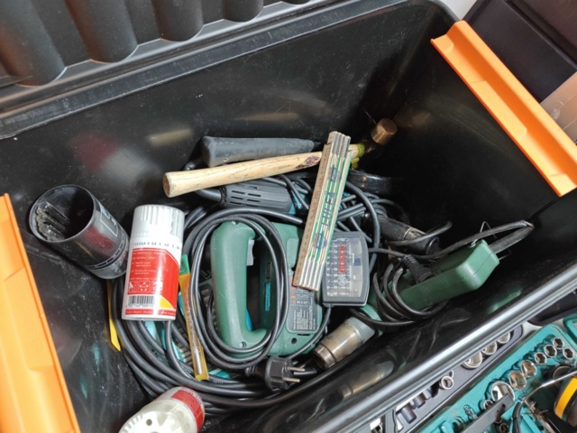 1564864-3 Large lot of tools, power tools and parcel trolleys