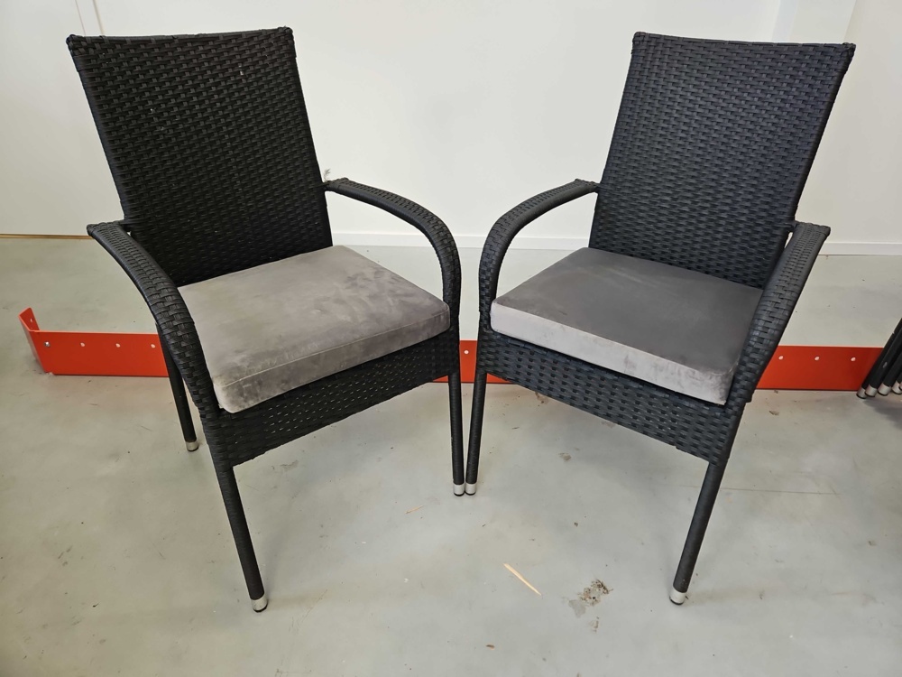 1529502-1 Collection of tables and chairs - Exxent / StableTable