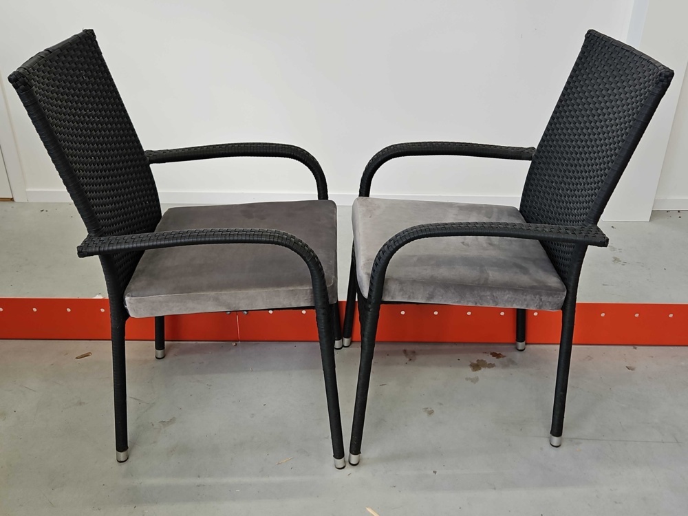 1529502-2 Collection of tables and chairs - Exxent / StableTable