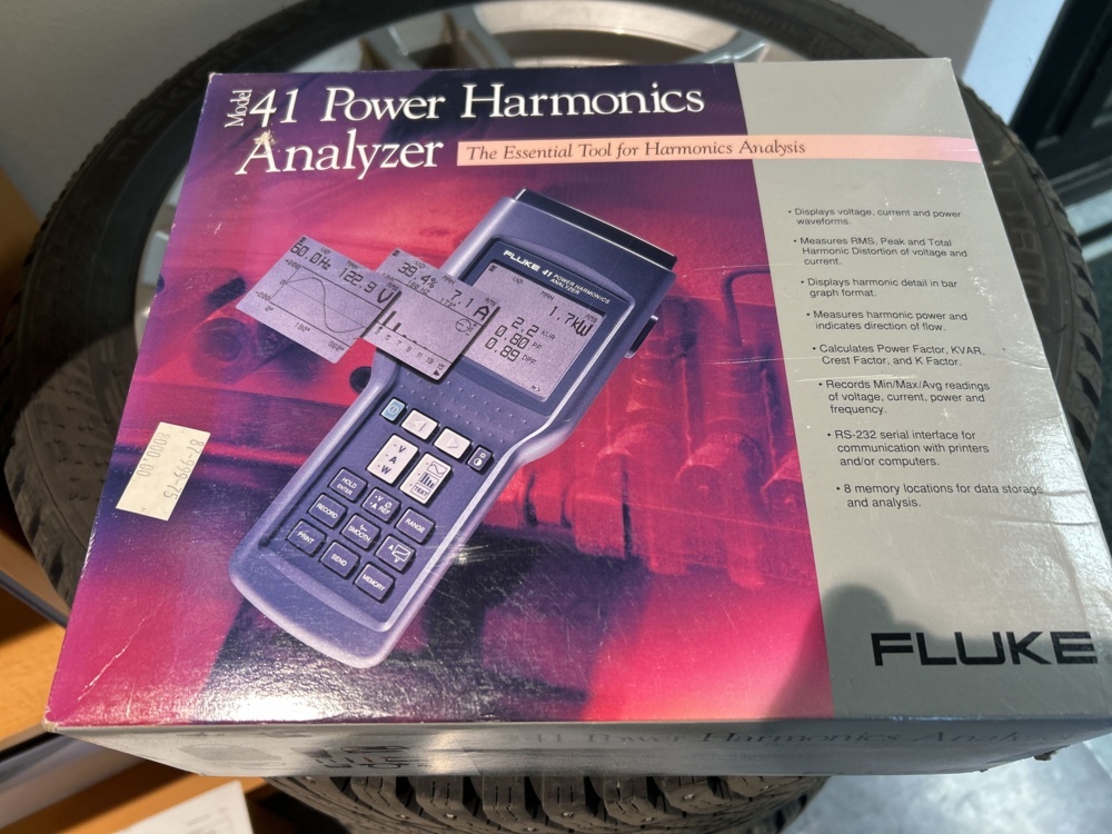 1544939-2 Effekt- och övertonsanalysator - Fluke 41 Power Harmonics Analyzer