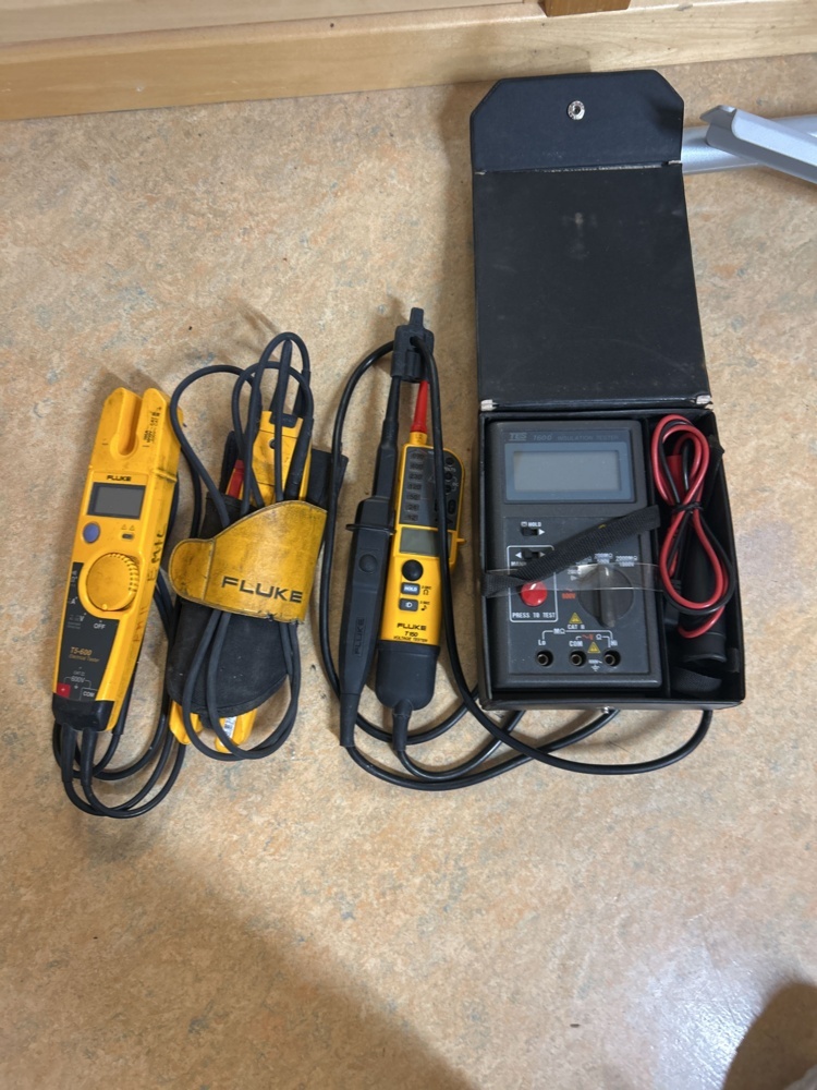 1544943-1 Mätinstrument - Fluke, TES