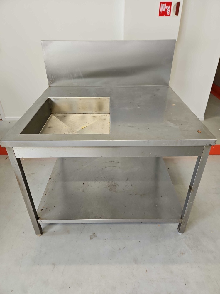 1529509-1 Rostfri bänk med tråg och stänkplåt
