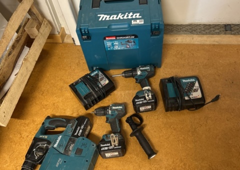 Tool kit with accessories - Makita