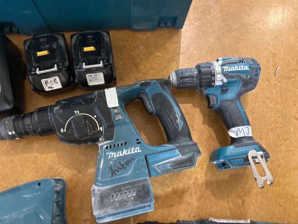 1544952-2 Tool kit with accessories - Makita