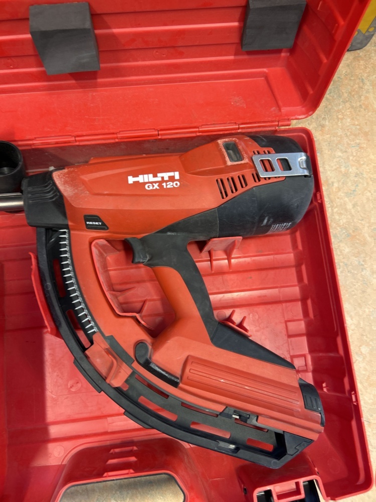 1544956-2 Bultpistol med tillbehör - Hilti GX 120