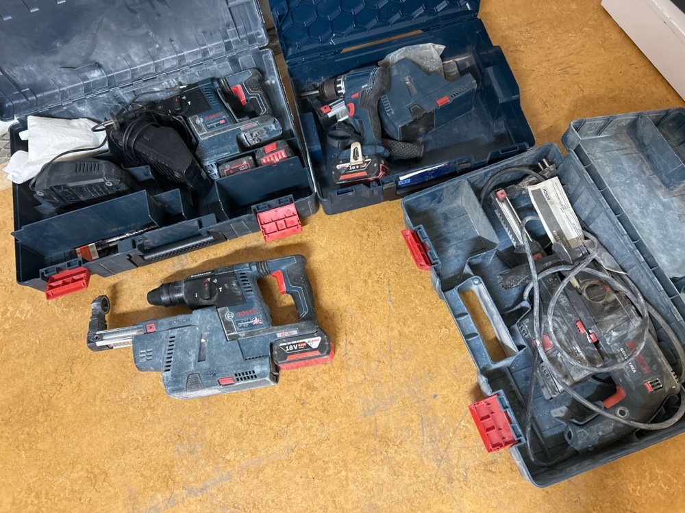 1544959-1 Tool kit with accessories - Bosch