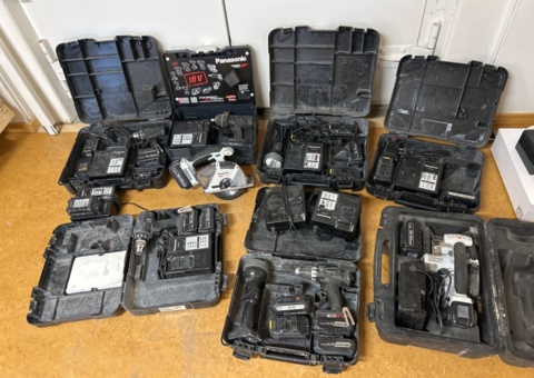 Tool kit with accessories - Panasonic