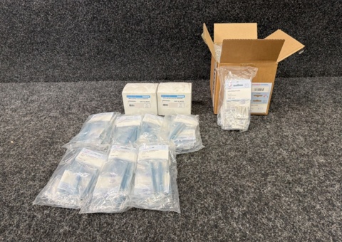 Universal plug, key frame screw & screw Knauf Danoline