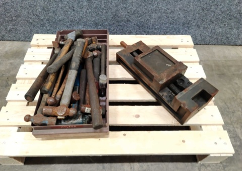 Machine vice and hand tools