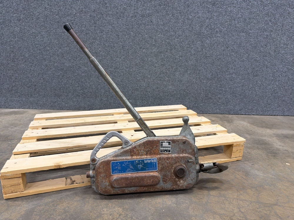 1579626-2 Pulling & lifting hoist Tirfor TU-16