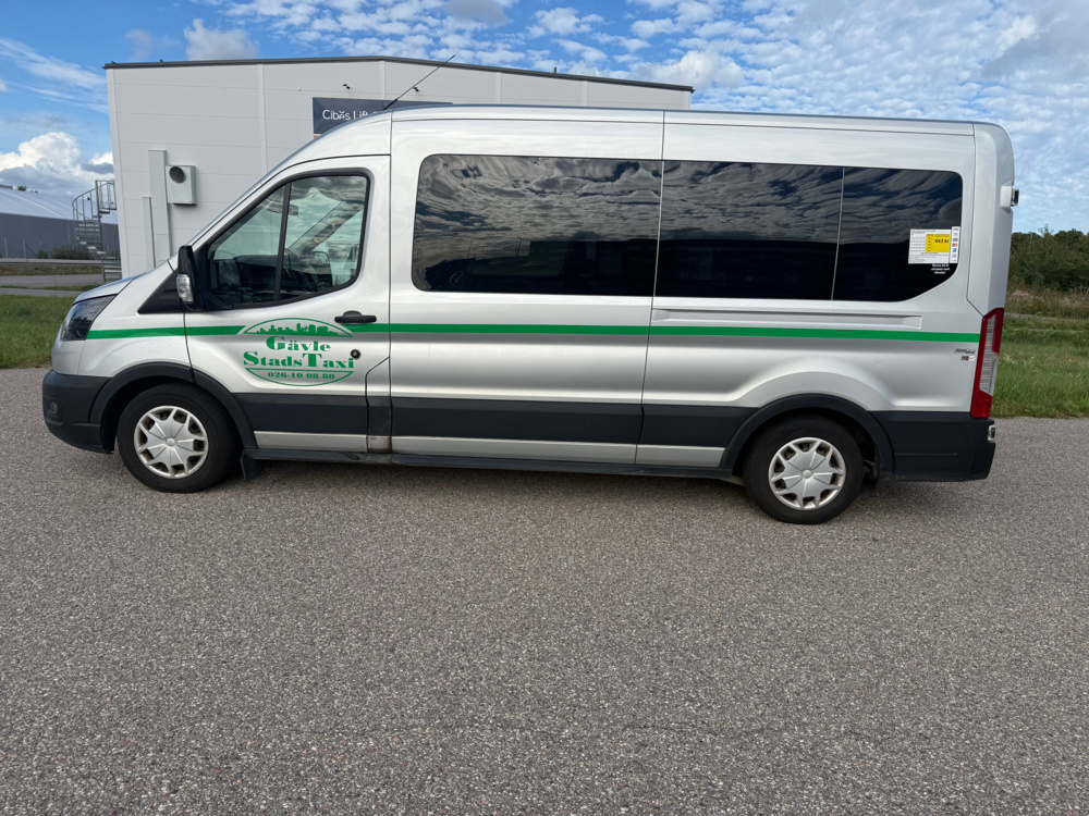 1568193-2 Ford Transit 350 Kombi 2.0 EcoBlue SelectShift -2023