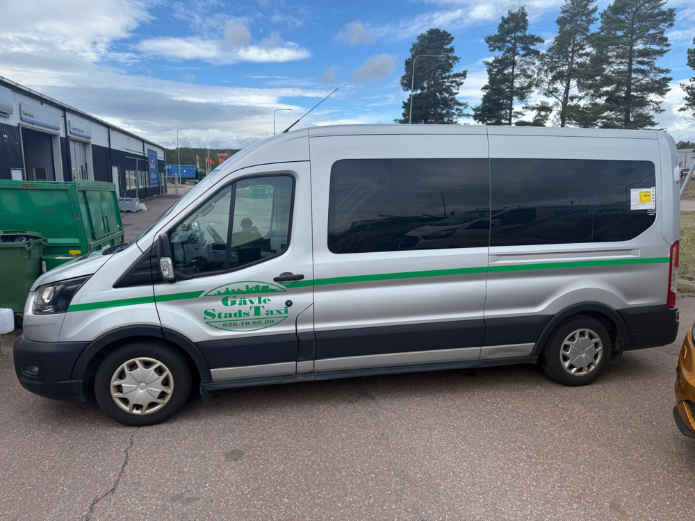 1568195-2 Ford Transit 350 Kombi 2.0 EcoBlue SelectShift -2023