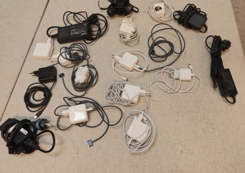 Power adapters for computers 16pcs
