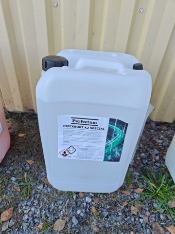 1484537-6 Oil, degreasing and car shampoo
