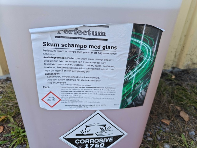1484537-10 Oil, degreasing and car shampoo
