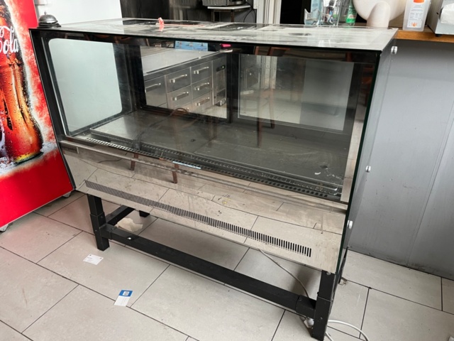 Displaykyl GGMGastro på auktion i Stockholm, Segeltorp hos PS Auction
