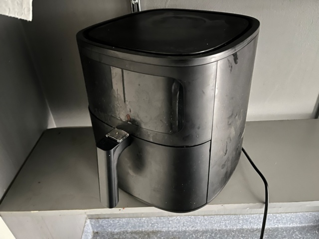 1580071-4 Kitchen utensils accessories, microwave, airfryer, baking trays, canteens, serving plates, dishes