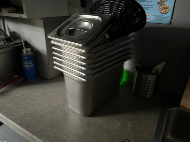 1580071-8 Kitchen utensils accessories, microwave, airfryer, baking trays, canteens, serving plates, dishes