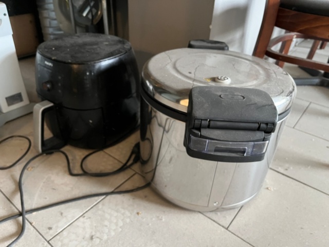1580071-10 Kitchen utensils accessories, microwave, airfryer, baking trays, canteens, serving plates, dishes