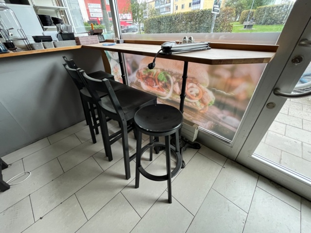 1580073-2 Restaurant interior furniture 5 tables 15 chairs