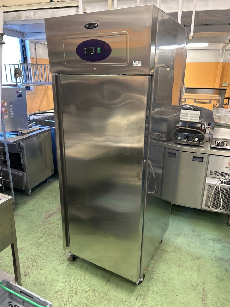 1567029-1 Frys på hjul – Tefcold RF710